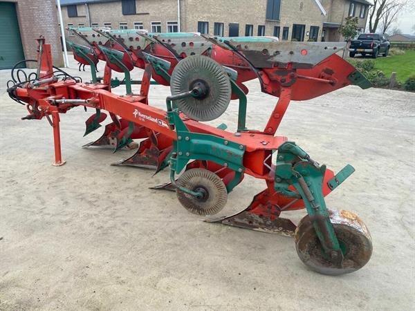 Grote foto kverneland ld85 ploeg 4 schaar agrarisch ploegen