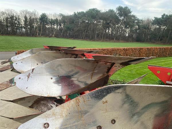 Grote foto kverneland ld85 ploeg 4 schaar agrarisch ploegen