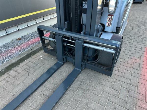 Grote foto vs 22594 elektrische triplex heftruck still rx60 35 agrarisch heftrucks