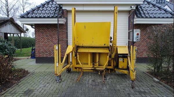 Grote foto stansz hef kantelsysteem voor containers kisten doe het zelf en verbouw hefwerktuigen