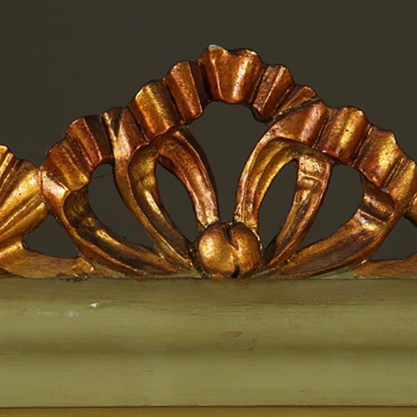 Grote foto smalle hoge louis seize hoekkast in salie en residagroen ca 1800 no.361805 antiek en kunst stoelen en banken