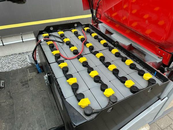 Grote foto vs 22604 elektrische triplex heftruck nissan agrarisch heftrucks