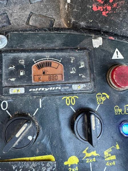 Grote foto niftylift ruw terrein hoogwerker hybride doe het zelf en verbouw hoogwerkers