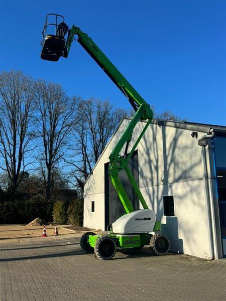 Grote foto niftylift ruw terrein hoogwerker hybride doe het zelf en verbouw hoogwerkers