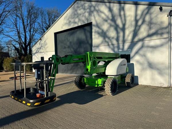 Grote foto niftylift ruw terrein hoogwerker hybride doe het zelf en verbouw hoogwerkers