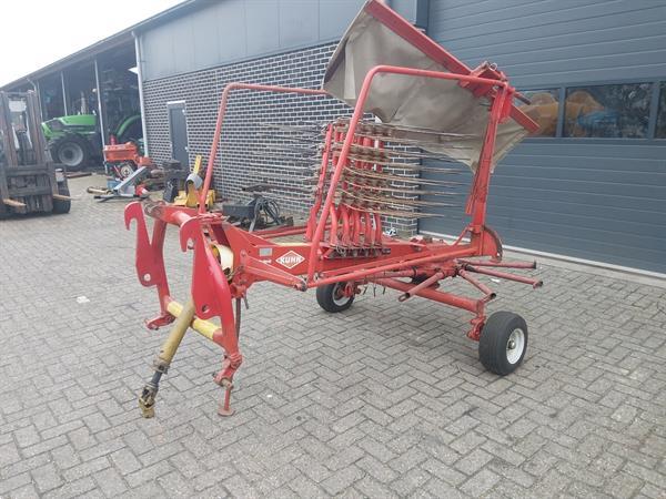 Grote foto kuhn ga 381 hark agrarisch harken