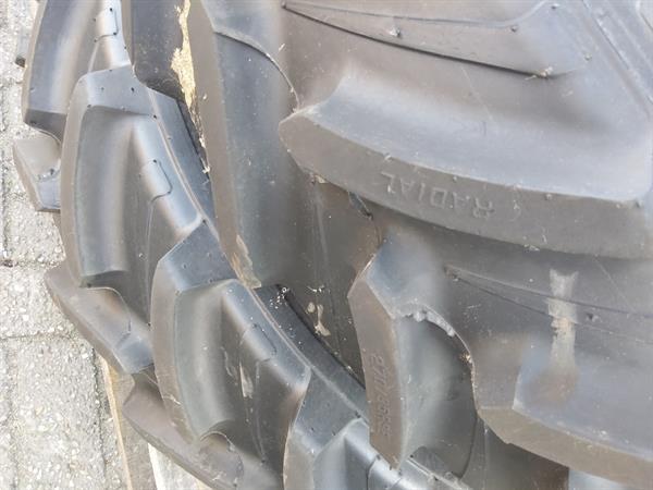 Grote foto fendt cultuurwielen 270 95 r48 en 270 95 r32 nieuwe banden agrarisch wielen