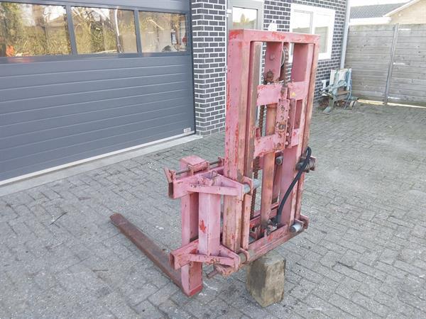 Grote foto wifo hefmast agrarisch algemeen