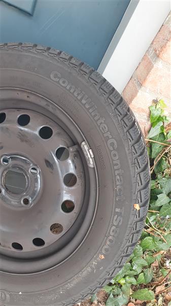 Grote foto winterbanden continental met velg 175 65 r 14 auto onderdelen banden en velgen