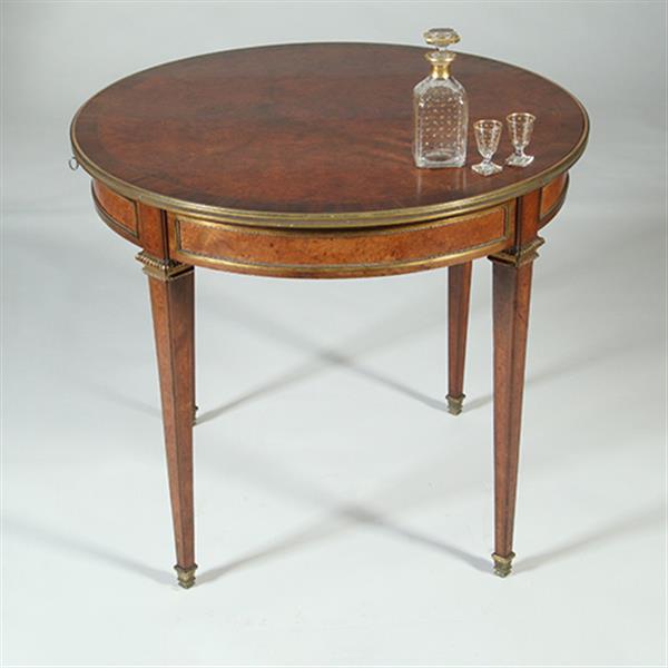 Grote foto amboina bouillotte tafel gesig. escalier de christal paris met twee laden verguld brons no.361895 antiek en kunst stoelen en banken