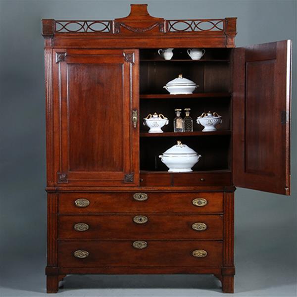 Grote foto hollands neoclassicistisch kabinet met afneembaar hekje in zeer fraaie patina ca 1800 no.892955 antiek en kunst stoelen en banken