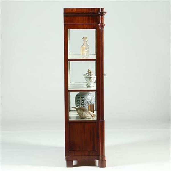 Grote foto hollandse biedermeier vitrinekast met lade en beschilderd interieur no.361810 antiek en kunst overige in antiek gebruiksvoorwerpen