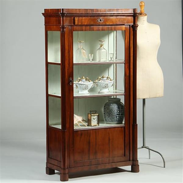 Grote foto hollandse biedermeier vitrinekast met lade en beschilderd interieur no.361810 antiek en kunst overige in antiek gebruiksvoorwerpen