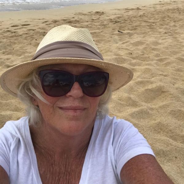 Grote foto weduwe zoekt de gezelligheid weer contacten en berichten vrouw zoekt man