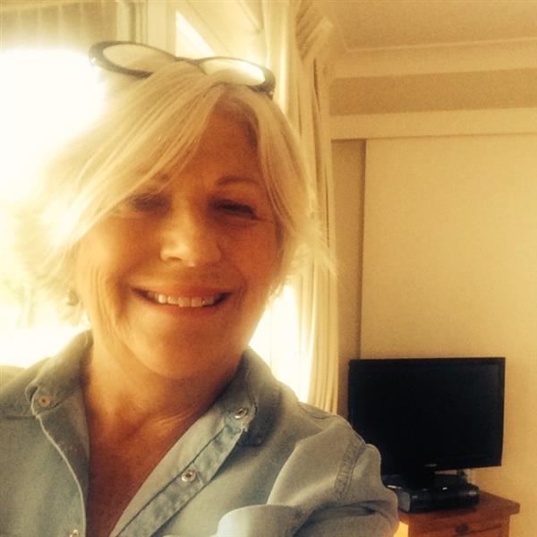 Grote foto weduwe zoekt de gezelligheid weer contacten en berichten vrouw zoekt man