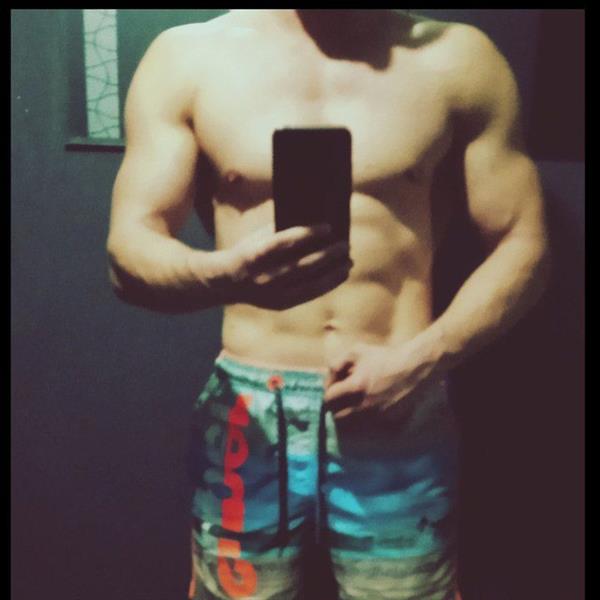 Grote foto hello. im looking for hot woman for regular sex erotiek man zoekt vrouwelijke sekspartner