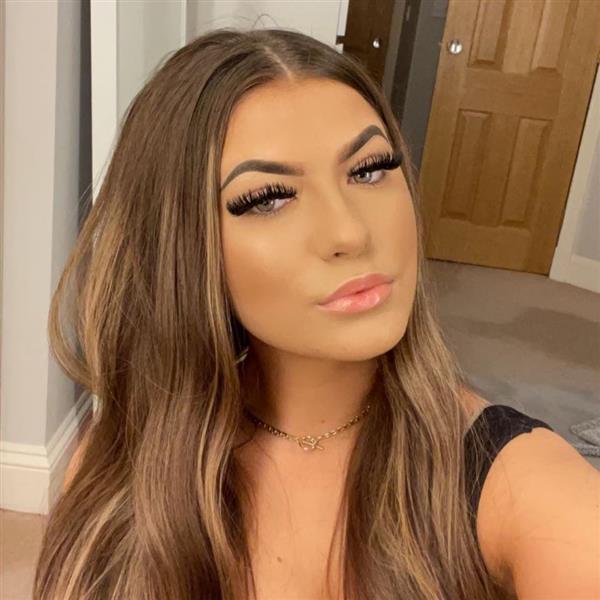 Grote foto samen leuke dingen doen contacten en berichten vrouw zoekt man