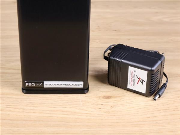 Grote foto synergistic research feq x4 high end audio frequency equalizer audio tv en foto algemeen