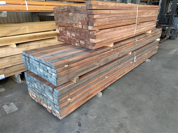 Grote foto 50x100 mm hardhout fijn bezaagd 450cm doe het zelf en verbouw hout en planken