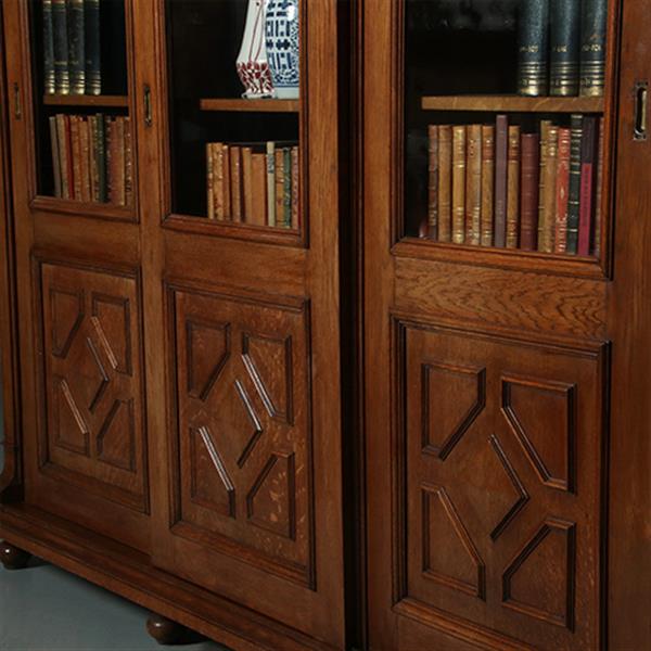 Grote foto boekenkast of bibliotheekkast met drie schuifdeuren en verstelbare planken no.362910 antiek en kunst stoelen en banken
