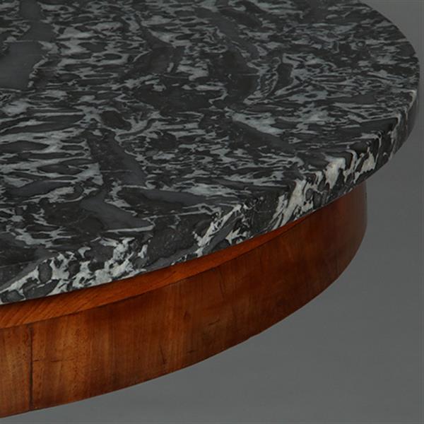 Grote foto grote empire gueridon of bijzettafel met geaderd marmer blad ca 1810 no.361815 antiek en kunst stoelen en banken