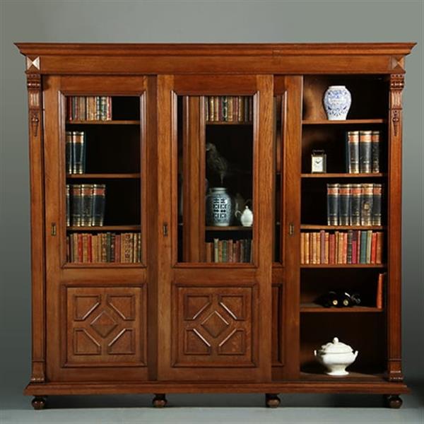 Grote foto boekenkast of bibliotheekkast met drie schuifdeuren en verstelbare planken no.362910 antiek en kunst stoelen en banken