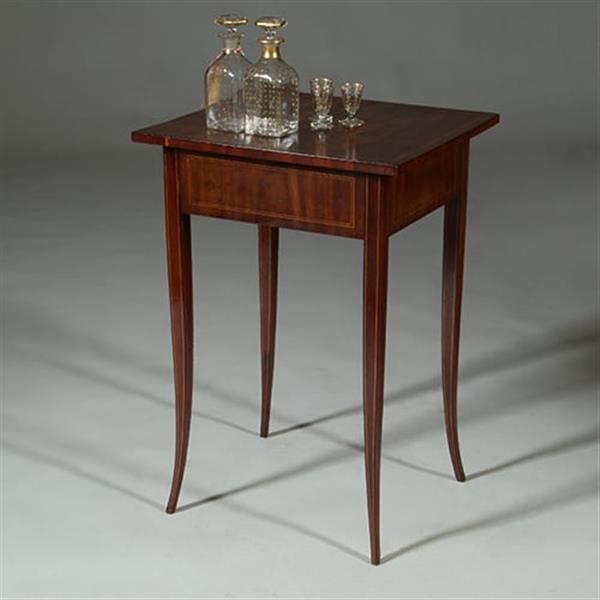 Grote foto bijna vierkante biedermeier bijzettafel mooi ingelegd met lade met vakverdeling ca 1830 no.361830 antiek en kunst stoelen en banken