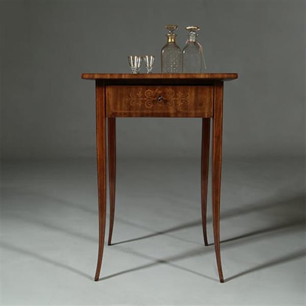 Grote foto bijna vierkante biedermeier bijzettafel mooi ingelegd met lade met vakverdeling ca 1830 no.361830 antiek en kunst stoelen en banken