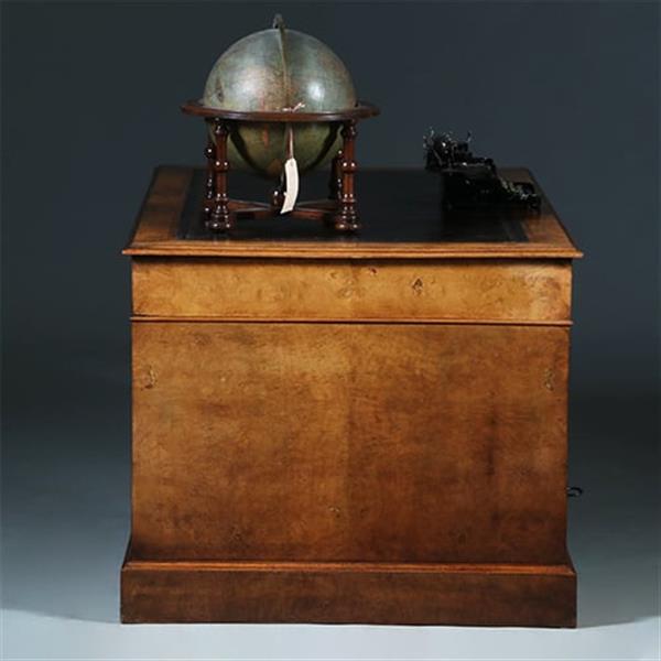 Grote foto bureau engeland noten met wortelnoten en zwart leer ca 1910 no.280340 antiek en kunst overige in antiek gebruiksvoorwerpen