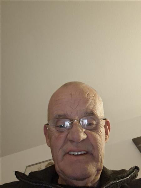 Grote foto waar is een lieve vrouw contacten en berichten man zoekt vrouw