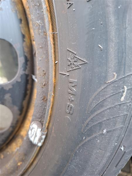 Grote foto lm velgen zomerbanden en winterbanden auto onderdelen banden en velgen