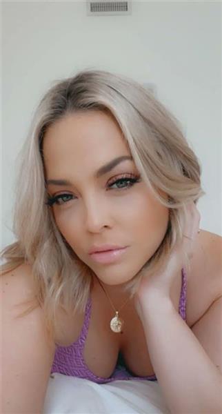 Grote foto zie je dat voor je erotiek vrouw zoekt mannelijke sekspartner