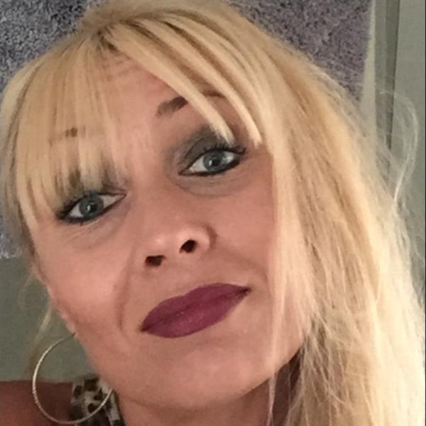 Grote foto ben jij soms ook een beetje eenzaam contacten en berichten vrouw zoekt man