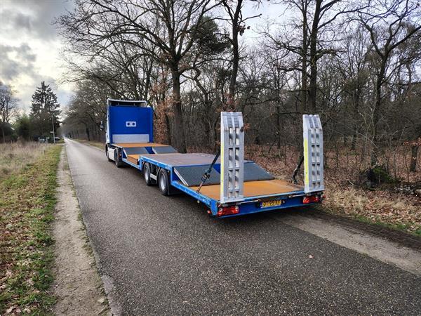 Grote foto dieplader truck transporter semi dieplader doe het zelf en verbouw opleggers