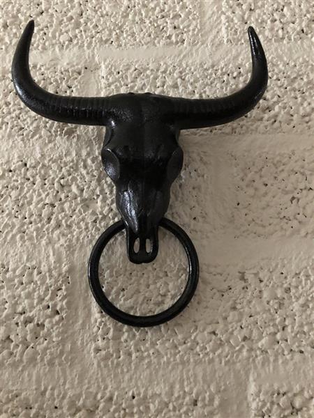 Grote foto gietijzeren bull skull met handdoek ring zwart fraai tuin en terras tuindecoratie