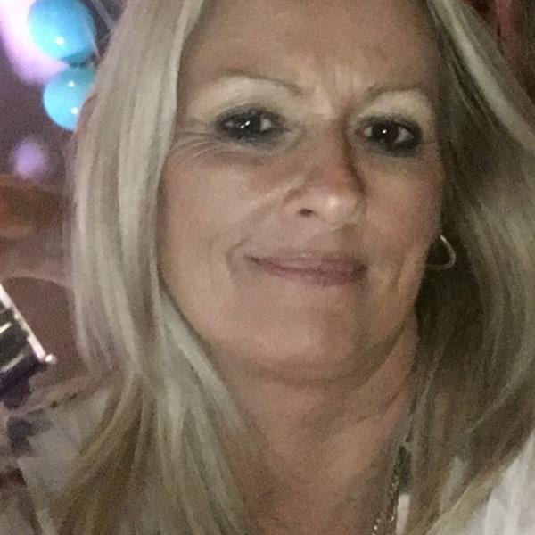 Grote foto iedereen heeft die liefde toch nodig contacten en berichten vrouw zoekt man