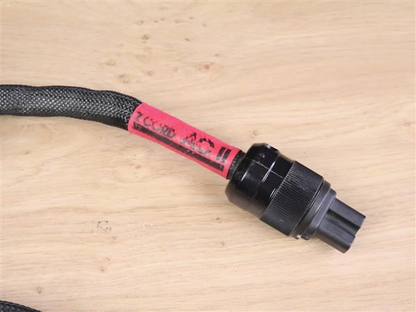 Grote foto mit cables oracle z cord ac 2 high end audio power cable 2 0 metre audio tv en foto onderdelen en accessoires