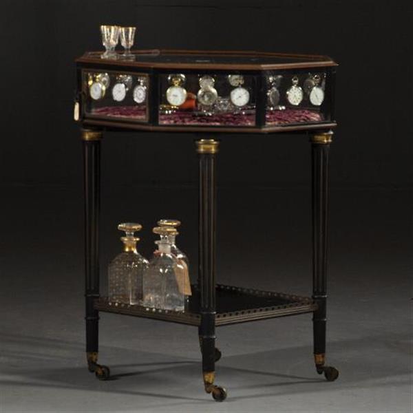 Grote foto unieke horloge of vitrinetafel op in brons op een gedraaid onderstel no.432232 antiek en kunst stoelen en banken