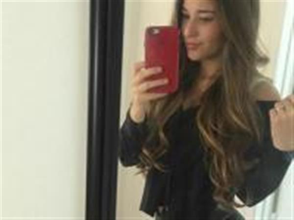 Grote foto wie zou mij eens lekker willen likken erotiek vrouw zoekt mannelijke sekspartner