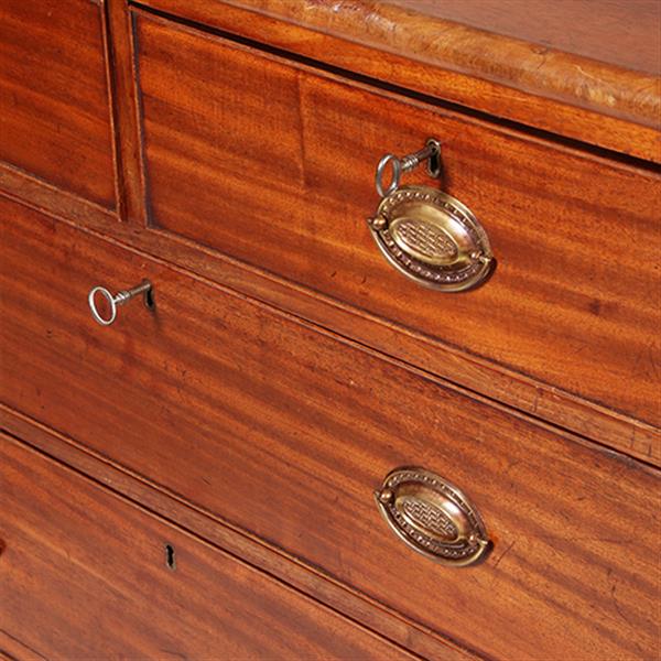 Grote foto ladenkast in mahonie met 3 lange en twee korte laden ca 1875 no.362930 antiek en kunst stoelen en banken