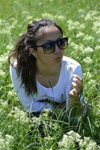 Grote foto mag ik me veilig voelen bij je contacten en berichten vrouw zoekt man