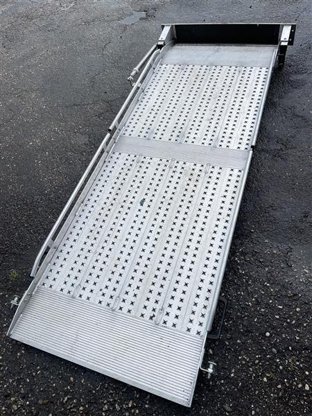 Grote foto oprijplaat van het merk altec hoogte 125 cm auto diversen gereedschap