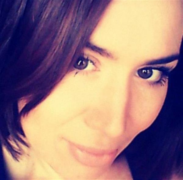 Grote foto single en opzoek. contacten en berichten vrouw zoekt man