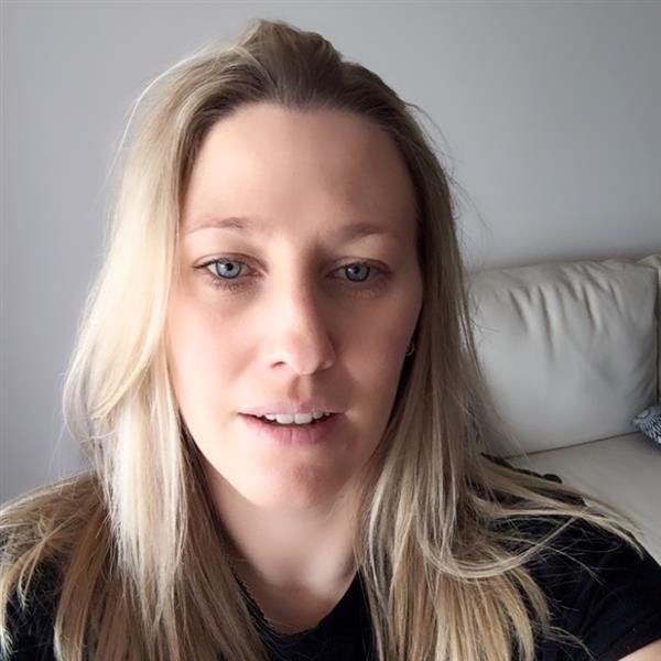 Grote foto ik ben op zoek naar een vaste relatie contacten en berichten vrouw zoekt man