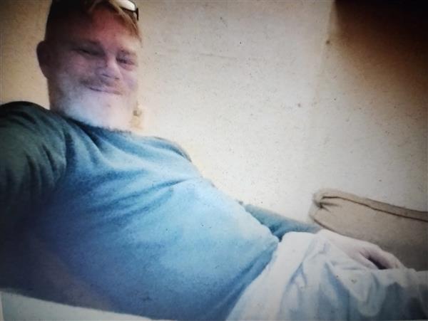 Grote foto op zoek naar plezier en uitdaging erotiek man zoekt vrouwelijke sekspartner