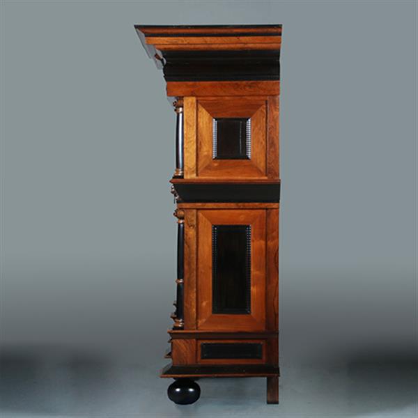 Grote foto markante 4 deurskast uit de gouden eeuw met veel ebbenhout no.371510 antiek en kunst stoelen en banken