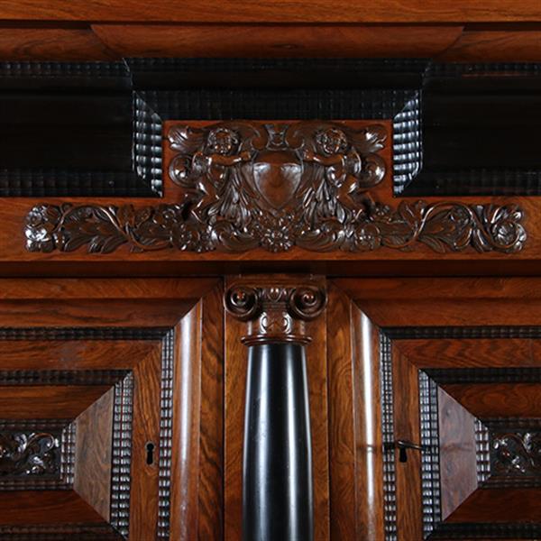 Grote foto markante 4 deurskast uit de gouden eeuw met veel ebbenhout no.371510 antiek en kunst stoelen en banken