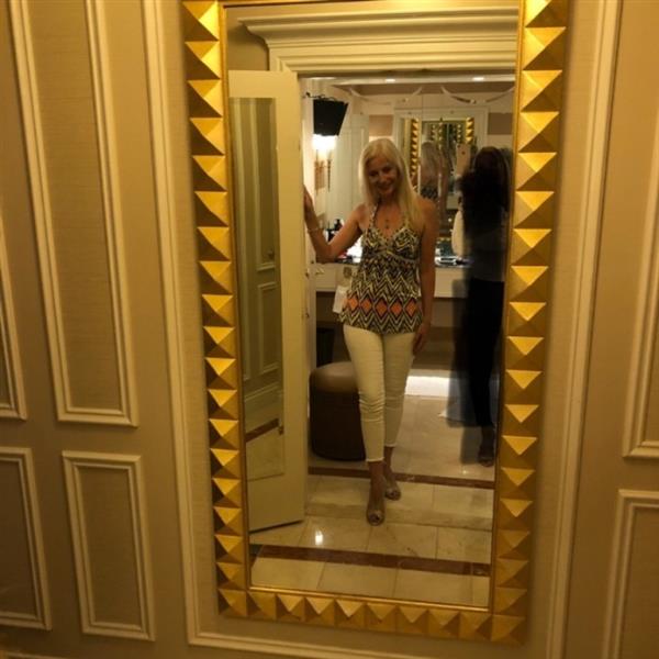 Grote foto ik zoek een liefdevolle en grappige man contacten en berichten vrouw zoekt man