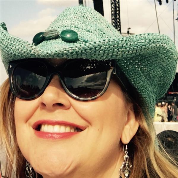 Grote foto ik wil gezelligheid en genegenheid contacten en berichten vrouw zoekt man