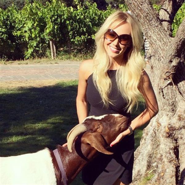 Grote foto kinderloze dame zoekt serieuze relatie contacten en berichten vrouw zoekt man